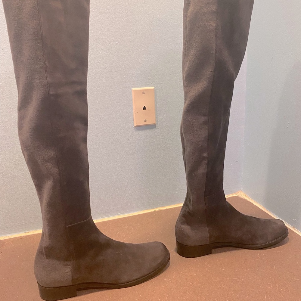 Excellent condition Stuart Weitzman over the knee boots, size 12N
